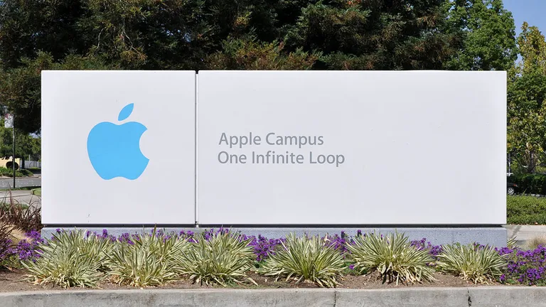 Ce spune un fost angajat despre Apple: Spiritul de echipă nu există, iar clienții își permit atacuri la persoană