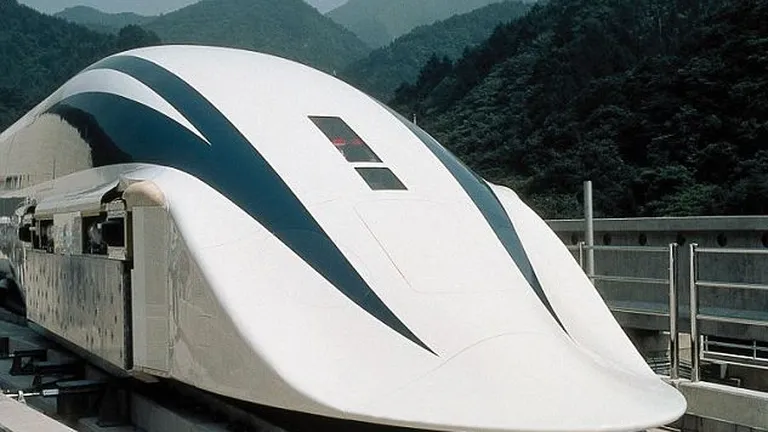 Record mondial: Tren japonez cu levitatie electromagnetica a atins viteza de 603 km/h