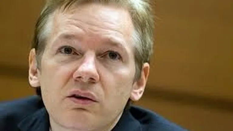 Julian Assange: SUA fac un fel de anexare in Romania