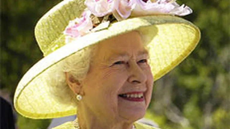 15 puteri incredibile ale Reginei Elisabeta a II-a a Marii Britanii