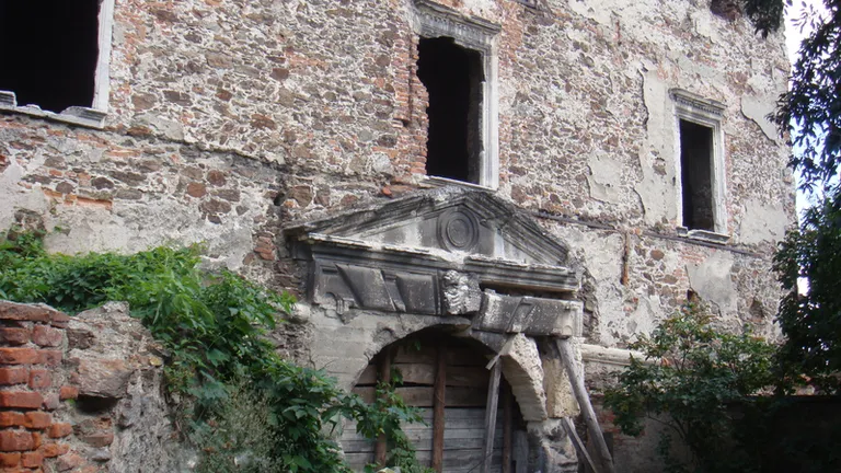 Cetatea medievala din Transilvania  imposibil de vizitat