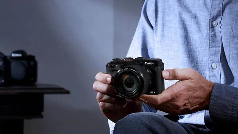 Canon lanseaza prima sa camera foto compacta cu superzoom