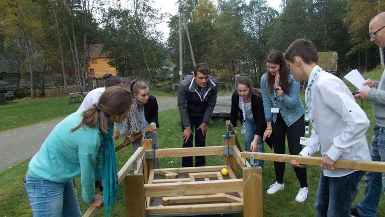 Cum arata locul de joaca al viitorului, in viziunea unor elevi romani si norvegieni