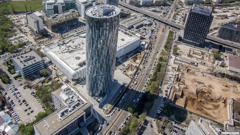 Turnurile care zgarie cerul Capitalei: Top 10 cele mai inalte cladiri de birouri
