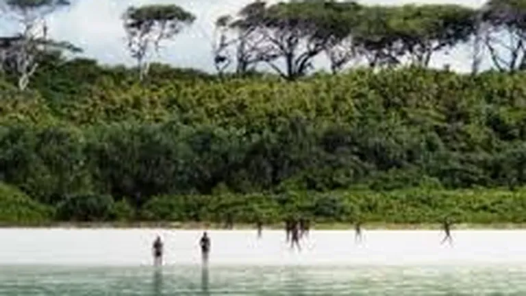 Insula interzisa: Locul unde oamenii traiesc ca in Epoca de Piatra