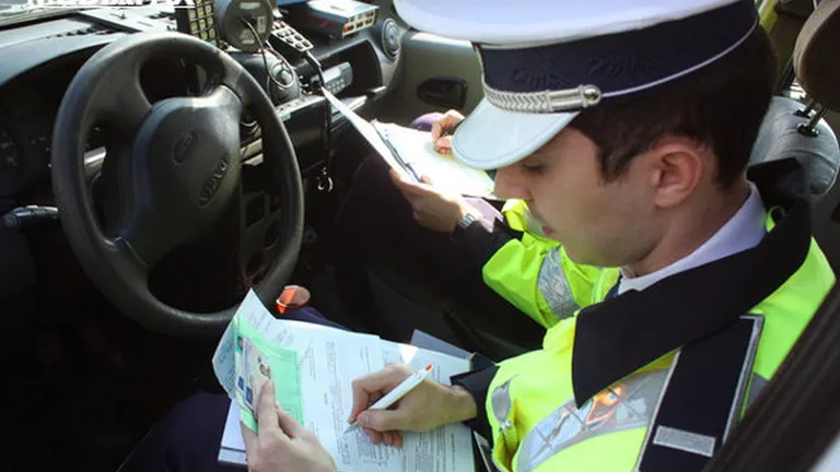 Poliția intră puternic în acțiune! Peste 1.500 de șoferi au rămas fără permise în minivacanța de Revelion