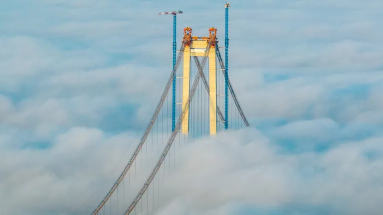 Poze incredibile surprinse la Podul peste Dunăre de la Brăila! Află când va putea fi circulat