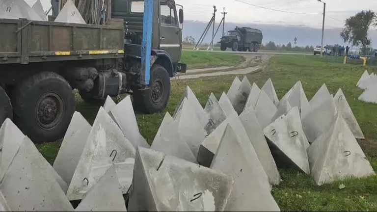 Rusia simte presiune pe front! Blocuri de beton au fost construite în puncte cheie pentru a împiedica armata ucraineană să avanseze