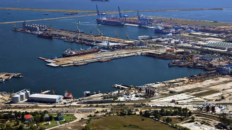 Portul Constanţa, în topul celor mai importante porturi din UE în 2021