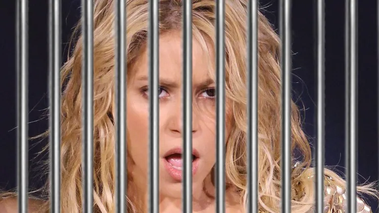 Shakira riscă opt ani de închisoare pentru că nu și-a plătit taxele. În timp ce spaniolii o acuză de fraudă fiscală de 14,5 milioane de euro, diva se plânge: „Sunt persecutată!”