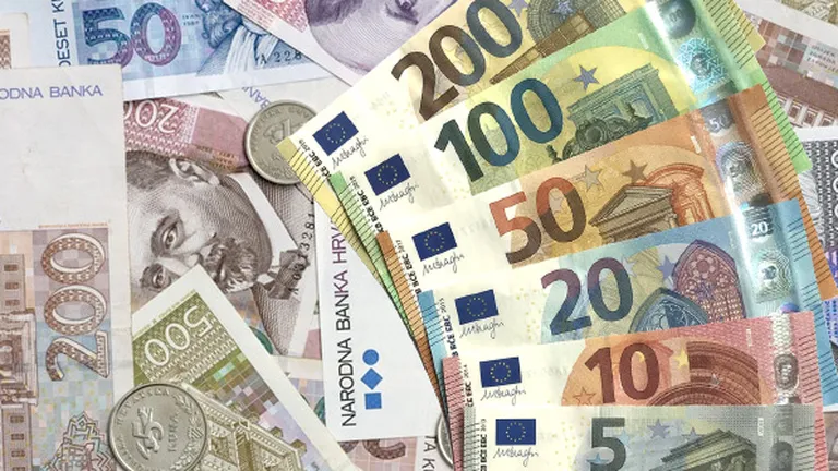 Croaţia trece oficial la euro de la 1 ianuarie 2023, la un curs mai mare decât la noi: 1 euro pentru 7,53450 kune croate