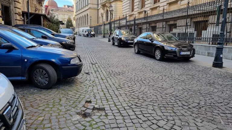 Tarife noi la parcare în București de la 1 martie. În unele zone prețul scade, în altele se dublează