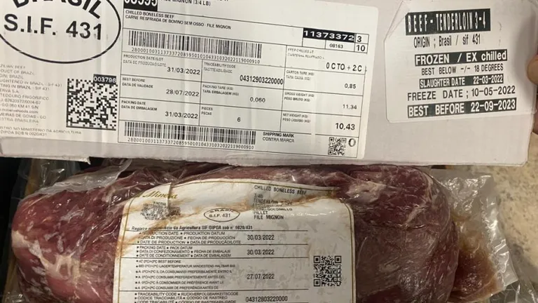 Românii au mâncat carne expirată de Sărbători! ANPC dezvăluie bătaia de joc a firmelor olandeze care au trimis în România produse recongelate. 2,8 tone de carne au fost retrase de la comercializare