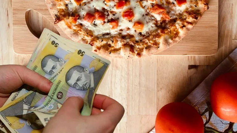 Cât de mult s-a scumpit pizza în România, într-un an de zile. Sărăcirea cetățenilor continuă într-un ritm accelerat