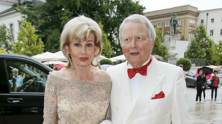 Miliardarul Wolfgang Porsche divorțează la 79 ani. Motivul este unul incredibil. Totul ar avea legătura cu boala de care suferă Claudia