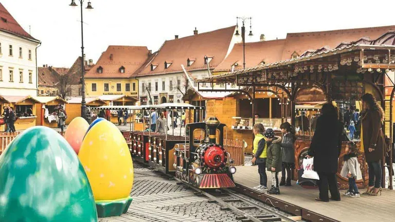 Târgul de Paști din Sibiu devine principala atracție. Când se termină ediția din acest an și care sunt activitățile organizate