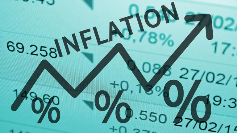 Inflația continuă să facă ravagii și depășește din nou creșterile salariale. Care sunt cel mai bine plătite domenii în care angajații câștigă de patru ori mai mult
