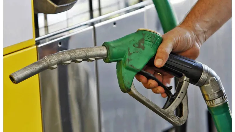 Petrom scumpește din nou benzina. Prețul carburanților la 4 aprilie