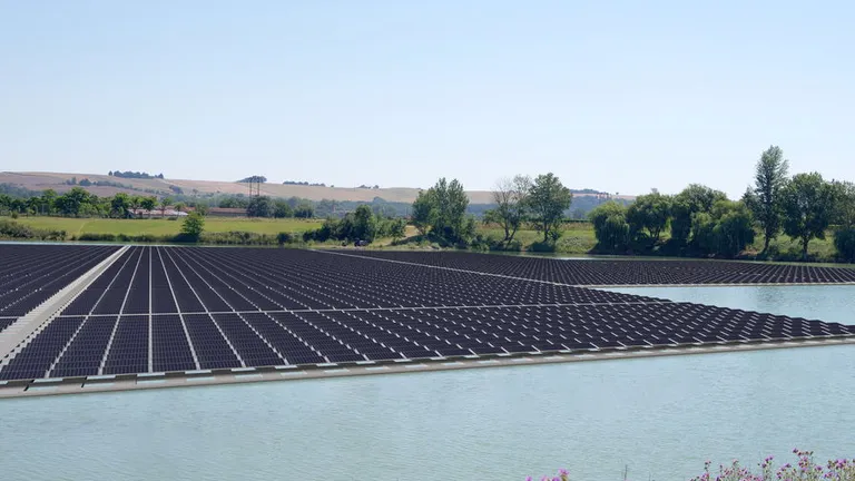 Hidroelectrica pregătește să instaleze primul parc fotovoltaic plutitor