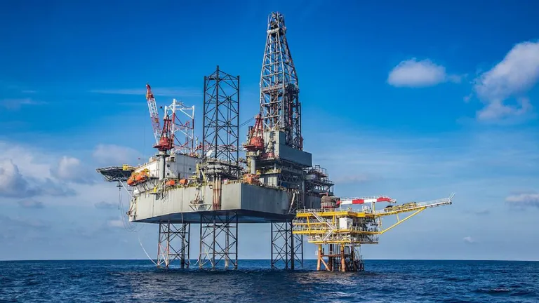 Greenpeace deja protestează la adresa proiectului Neptun Deep, în aceeaşi zi în care a fost anunţat: Operaţiunile de extracţie a gazelor offshore au consecinţe devastatoare şi ireversibile