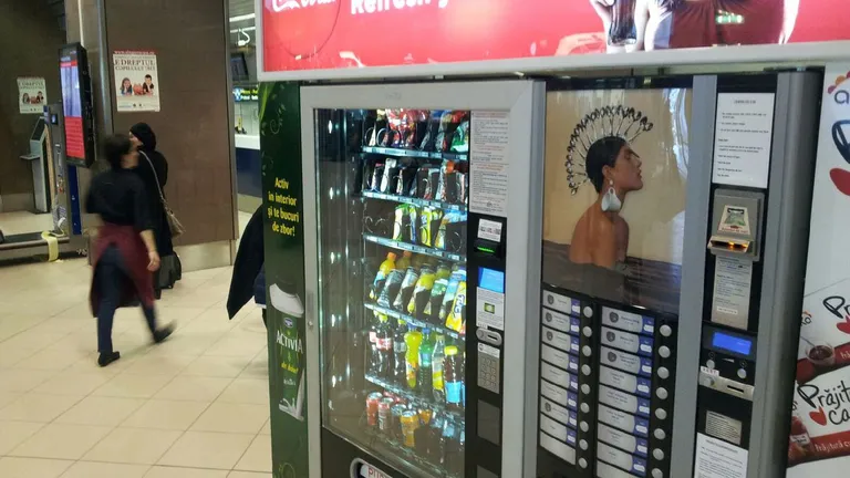 INCREDIBIL! Automatul de sandwich-uri din aeroport a început să ceară șpagă „Doriți să lăsați bacșiș?”