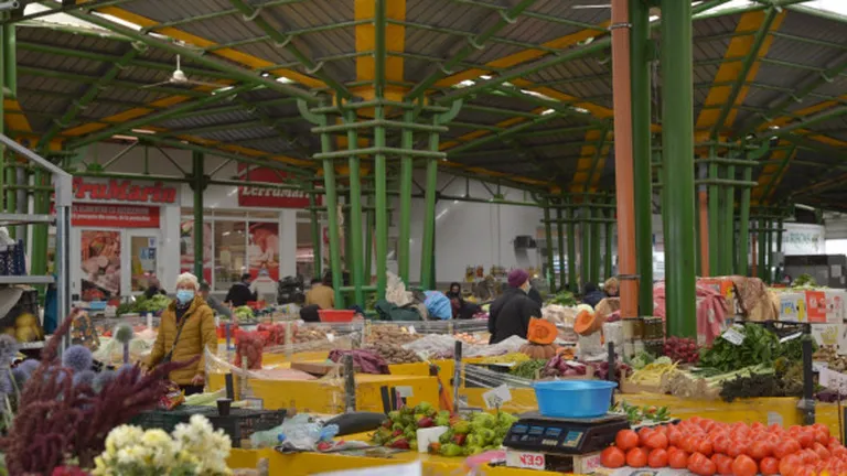 Producătorii din Brașov își vând singuri marfa! Se bucură de legume și fructe de primă mână datorită sistemului de succes implementat