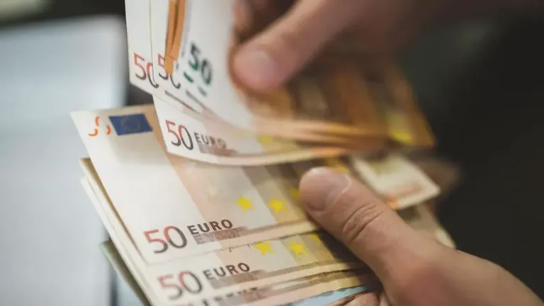 Locul de muncă din Capitală plătit cu 1.200 de euro net pe lună. Nu ai nevoie de studii sau de diplomă de BAC