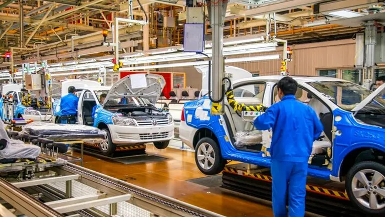China ar putea deveni principalul exportator de automobile din lume până la sfârșitul anului 2023. Înainte de pandemie, China ocupa locul 4, după Japonia, Coreea de Sud și Germania