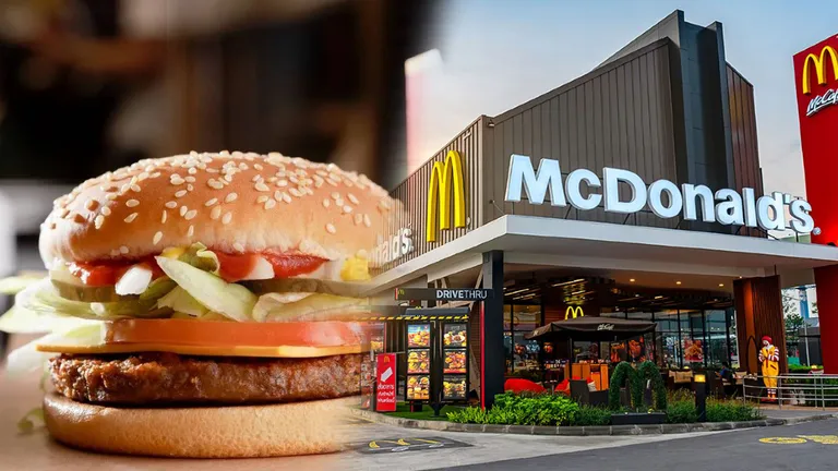 Românii, mari consumatori de hamburgeri şi cheeseburgeri de la McDonald’s. Încasările companiei au crescut, în primul semestru din 2023, cu 22% faţă de perioada similară a anului 2022