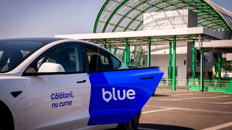 Compania românească de închirieri de mașini Autonom lansează „Blue”, un serviciu de ride hailing cu mașini Tesla. Investiție de 5 milioane de euro