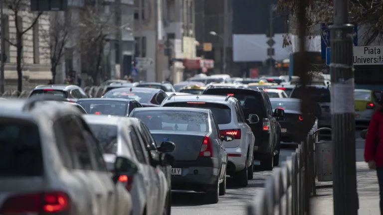 O româncă deține 73 de mașini și a fost implicată în 273 de accidente
