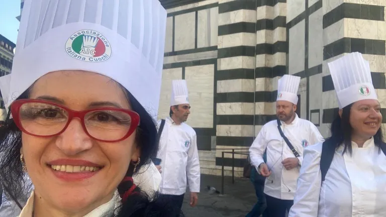 Povestea de succes a unei românce stabilite în Italia de trei decenii. Chef Dorina Burlacu, premiată de două ori cu distincția “Cinci stele de aur ale bucătăriei”