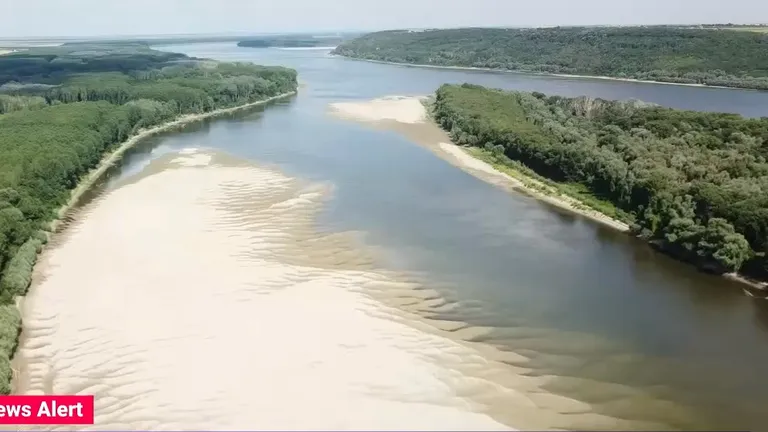 Fără precedent: Dunărea a secat în luna aprilie. În Dolj se recomandă consumul moderat al apei
