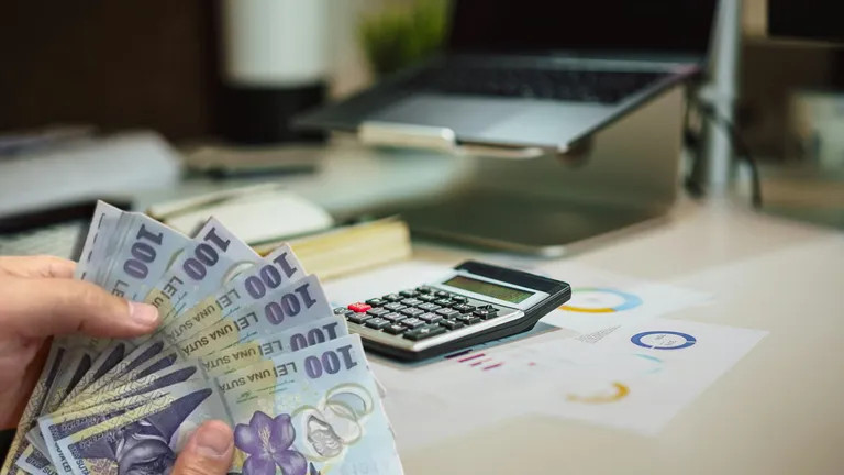 Numărul românilor cu salariul minim, în scădere. Ce se întâmplă cu salariile lor de la 1 iulie