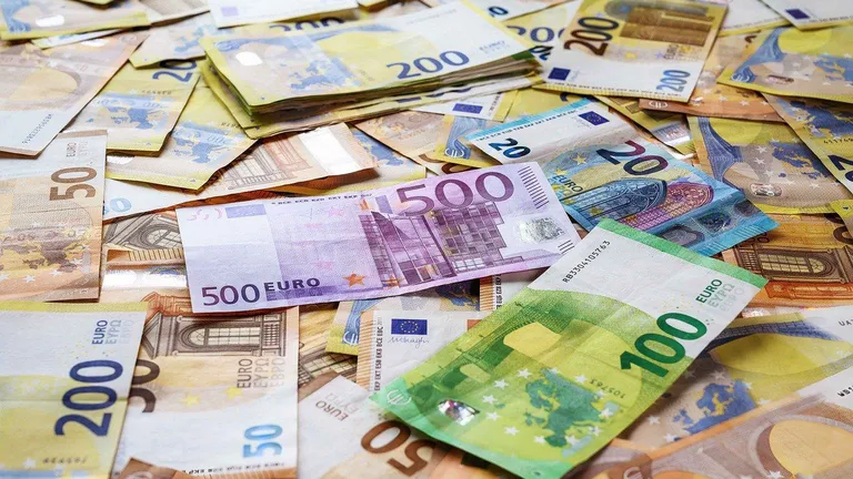 Se schimbă banii! Ce se întâmplă cu bancnotele euro