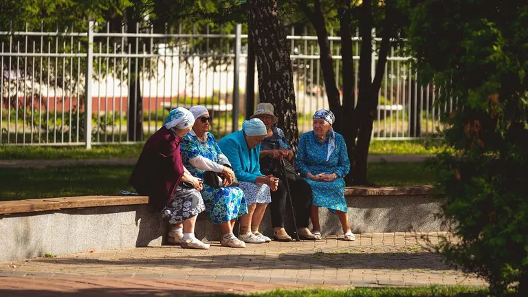 Panică în rândul pensionarilor. Ministerul Muncii cere Poştei şi Casei de Pensii clarificări după o situație scandaloasă