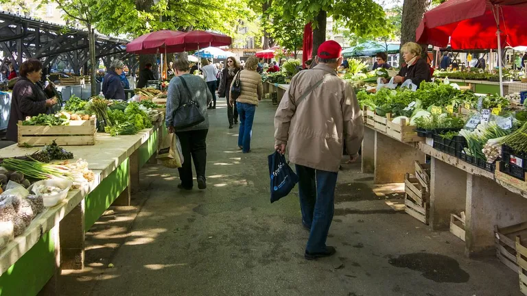 Toamna aduce scumpiri din cauza secetei. Ce alimente vor costa cel mai mult