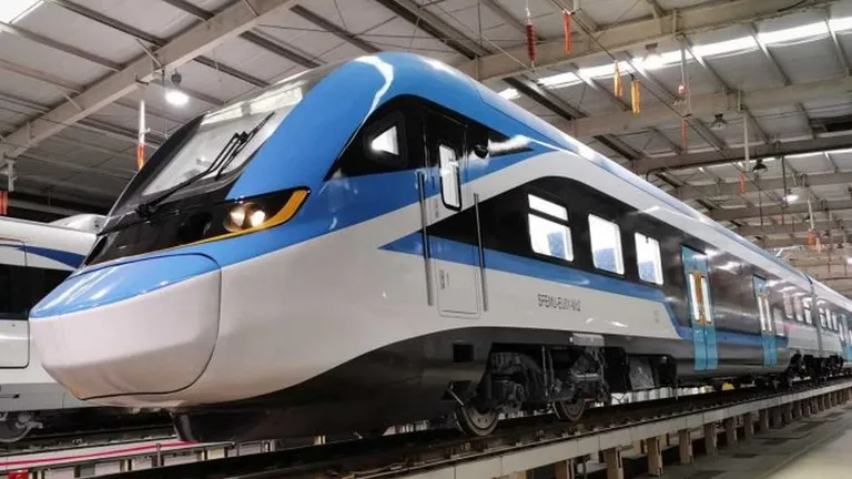 CFR pune pe calea ferată din România primul tren chinezesc electric de mare viteză. Prin ce orașe va trece