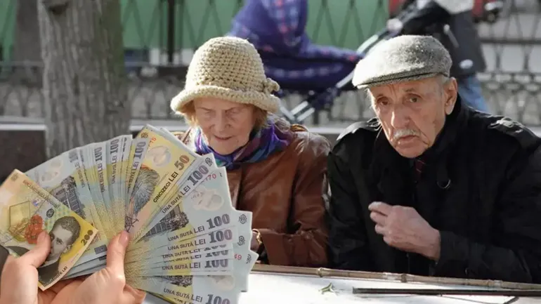 Mai mulți bani pe card pentru o categorie de pensionari în 2024. Decizia crucială pentru milioane de români