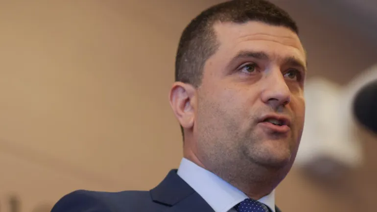 Conflict la vârful ROMARM. Radu Miruță contestă legalitatea numirii conducerii și sesizează Parchetul