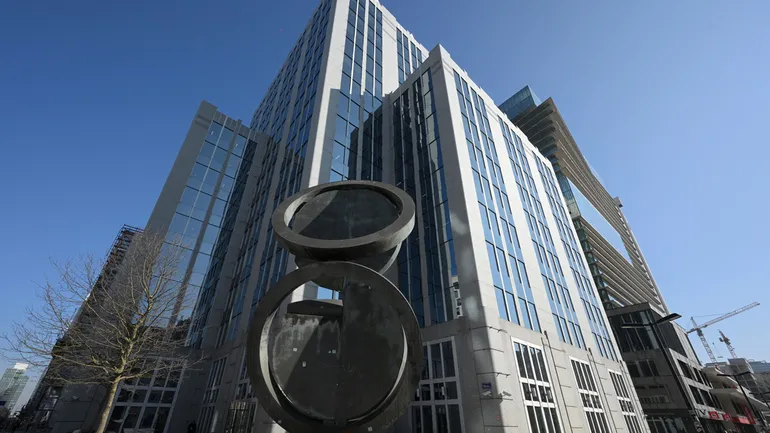 Uniunea Europeană îngheață pe termen nelimitat activele rusești