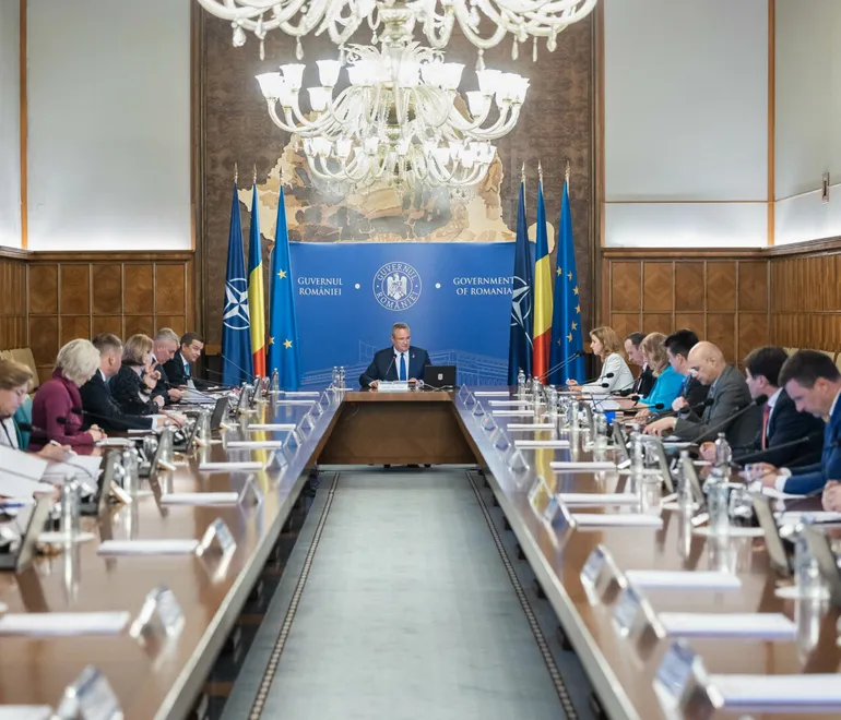 Nicolae Ciucă pregăteşte remanieri în Guvern: „Analiza şi evaluarea miniştrilor se va face la nivelul premierului”