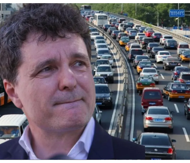 Ce scuze a găsit Nicușor Dan că nu a rezolvat problema traficului din București în patru ani de mandat: „Puteam fi mai rău decât suntem”