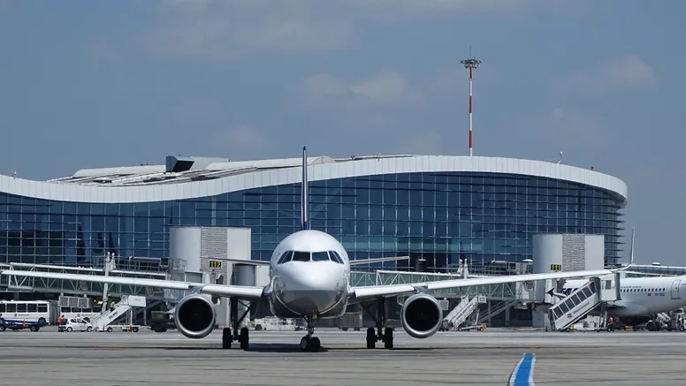 Pană de curent pe Aeroportul Otopeni. Panică printre pasageri: ”Am fost anuntati că trebuie să ne mutăm la celălalt terminal”