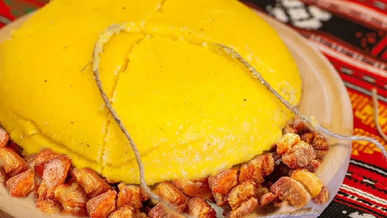 Cum faci o mămăligă delicioasă fără cocoloașe. Trucul secret folosit de strămoși