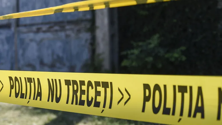 Doi tineri din București, reținuți pentru 24 de ore după ce au tras cu pistolul în direcția mai multor fete