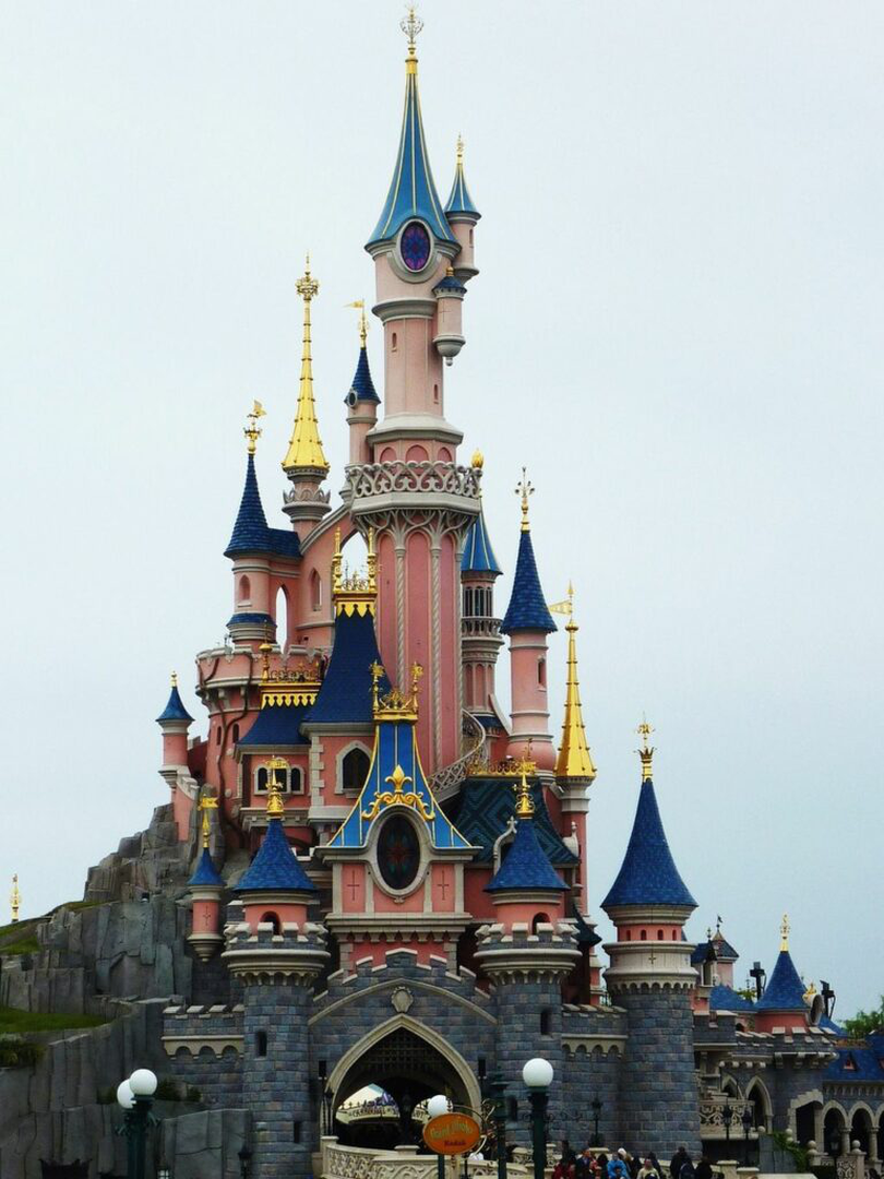 Disneyland Paris organizează sesiuni de recrutare