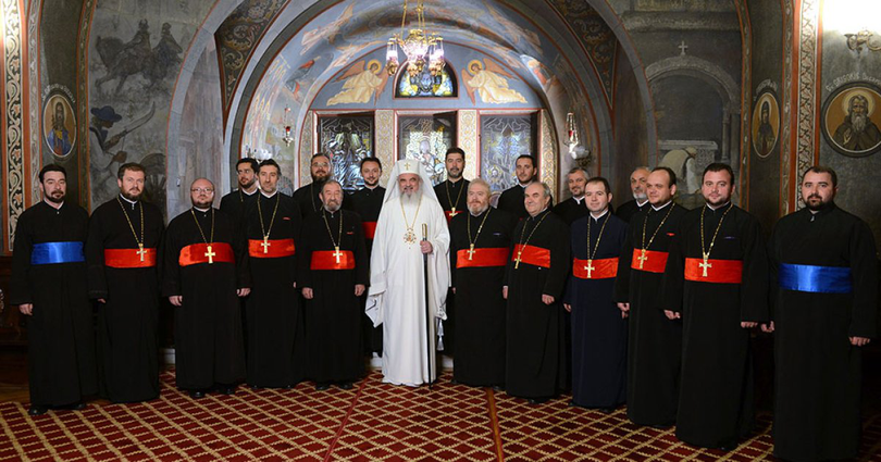 Salariul unui preot în 2022. Câți bani ajung la un protopop, un episcop și chiar la Patriarhul Daniel