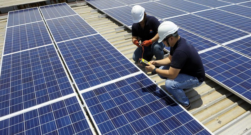Investiția în panouri fotovoltaice nu este una profitabilă, este părerea membrilor unui grup de Facebook 
