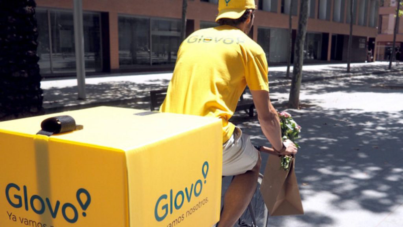Glovo a fost amendat cu 79 de milioane de euro. Țările membre UE nu mai permit încălcări ale legii
